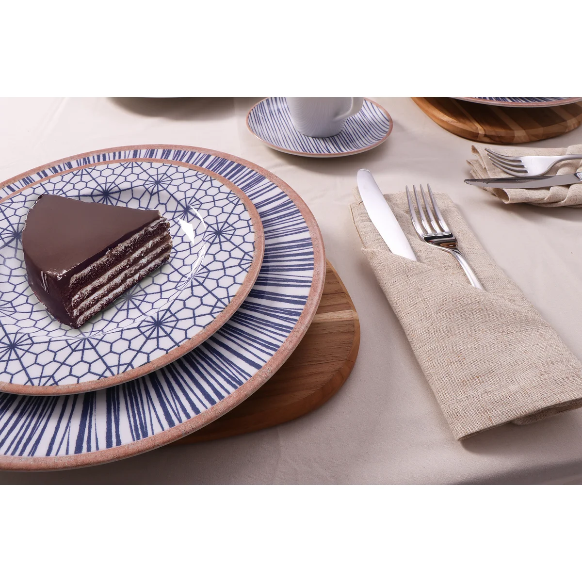 Aparelho de Jantar Tramontina Abstratta em Porcelana Decorada 20 Peças