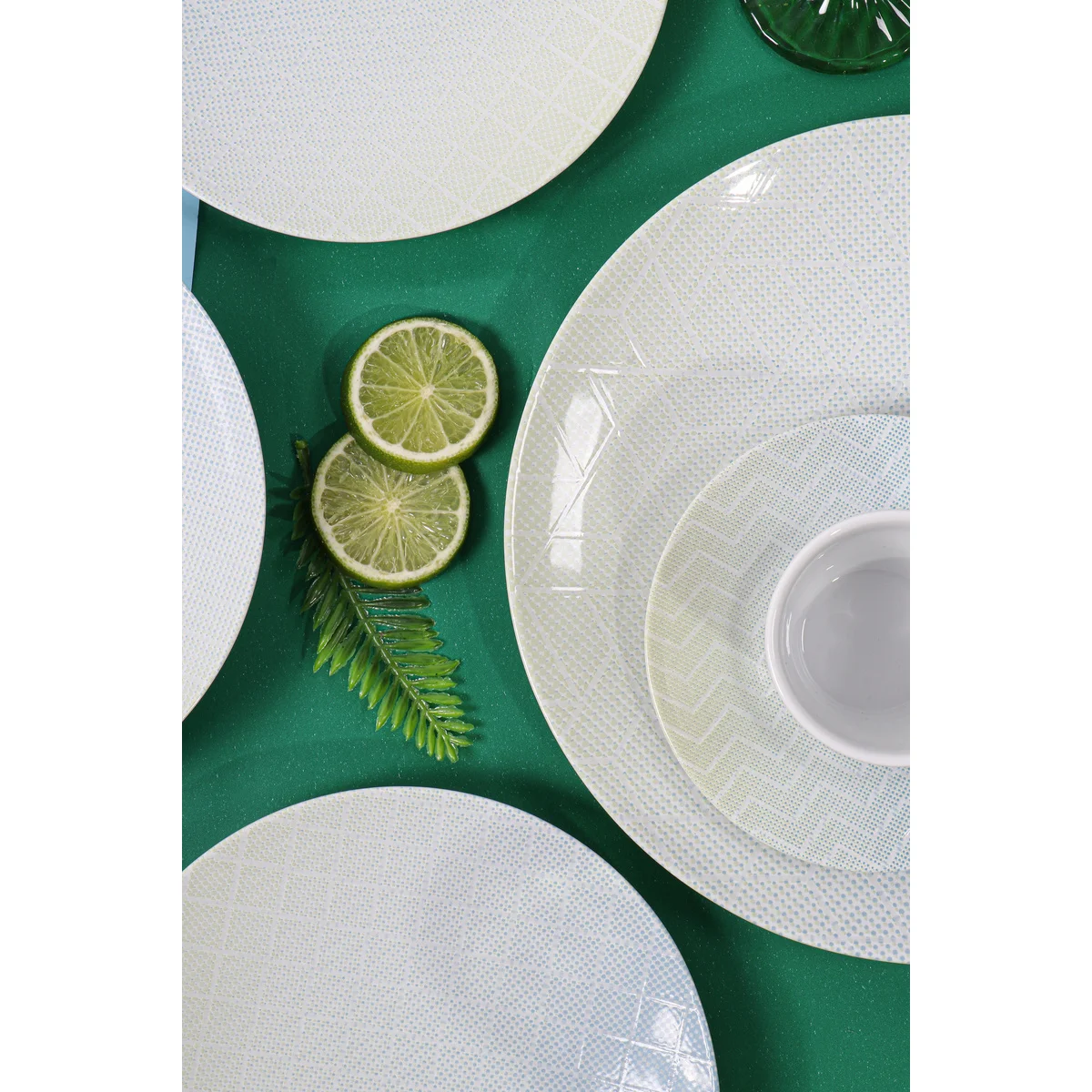 Aparelho de Jantar Tramontina Polaris em Porcelana Decorada 20 Peças
