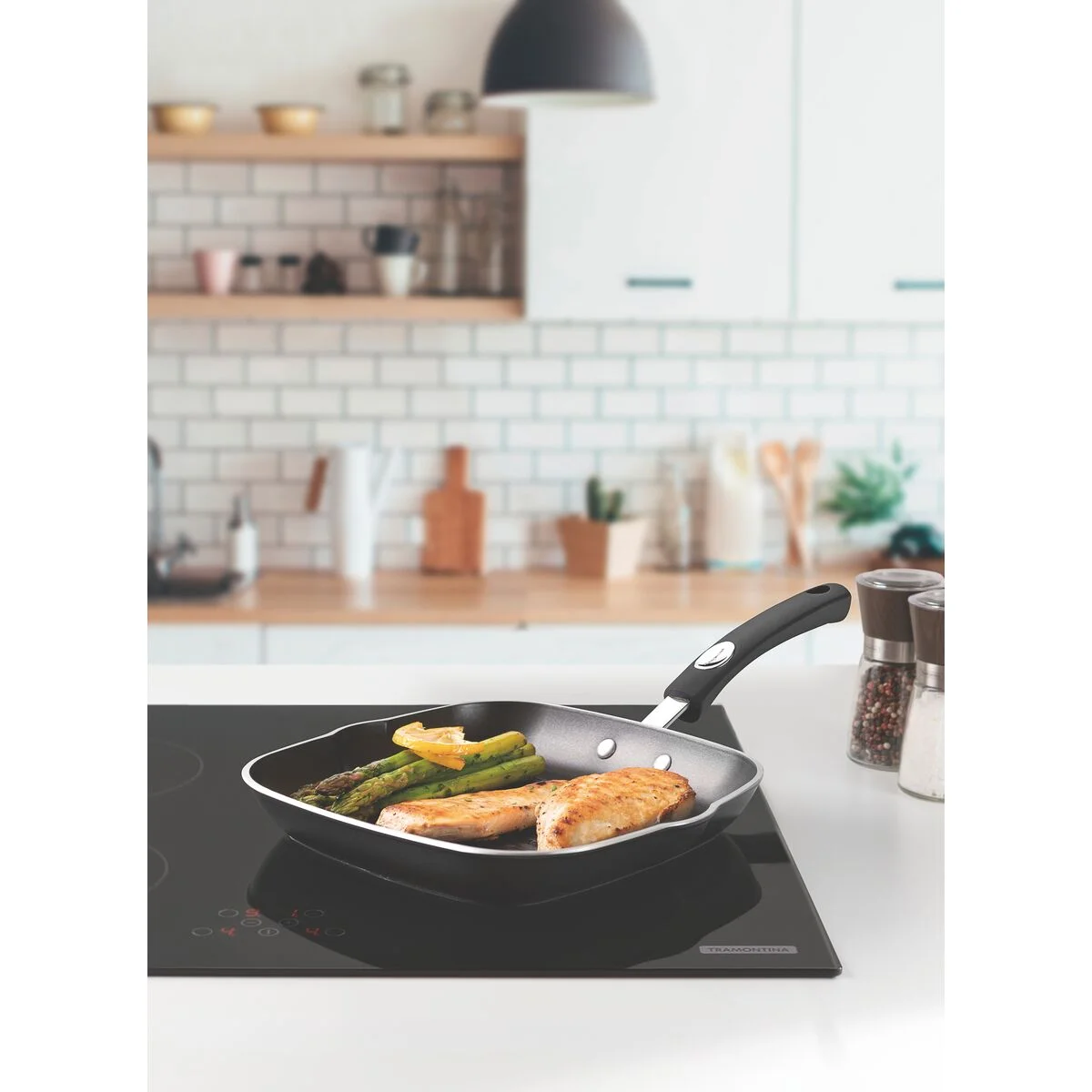 Bistequeira Tramontina Mônaco Induction em Alumínio com Revestimento Interno e Externo Antiaderente Starflon Premium Preto 24 cm 1,5 L