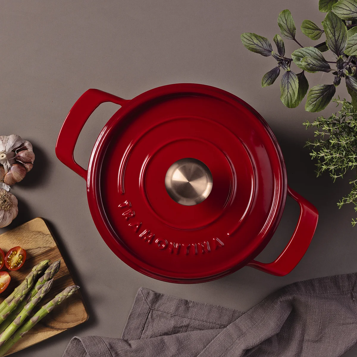 Caçarola Tramontina Ampezzo em Ferro Fundido com Revestimento Interno e Externo Esmaltado Vermelho 22 cm 3,7 L