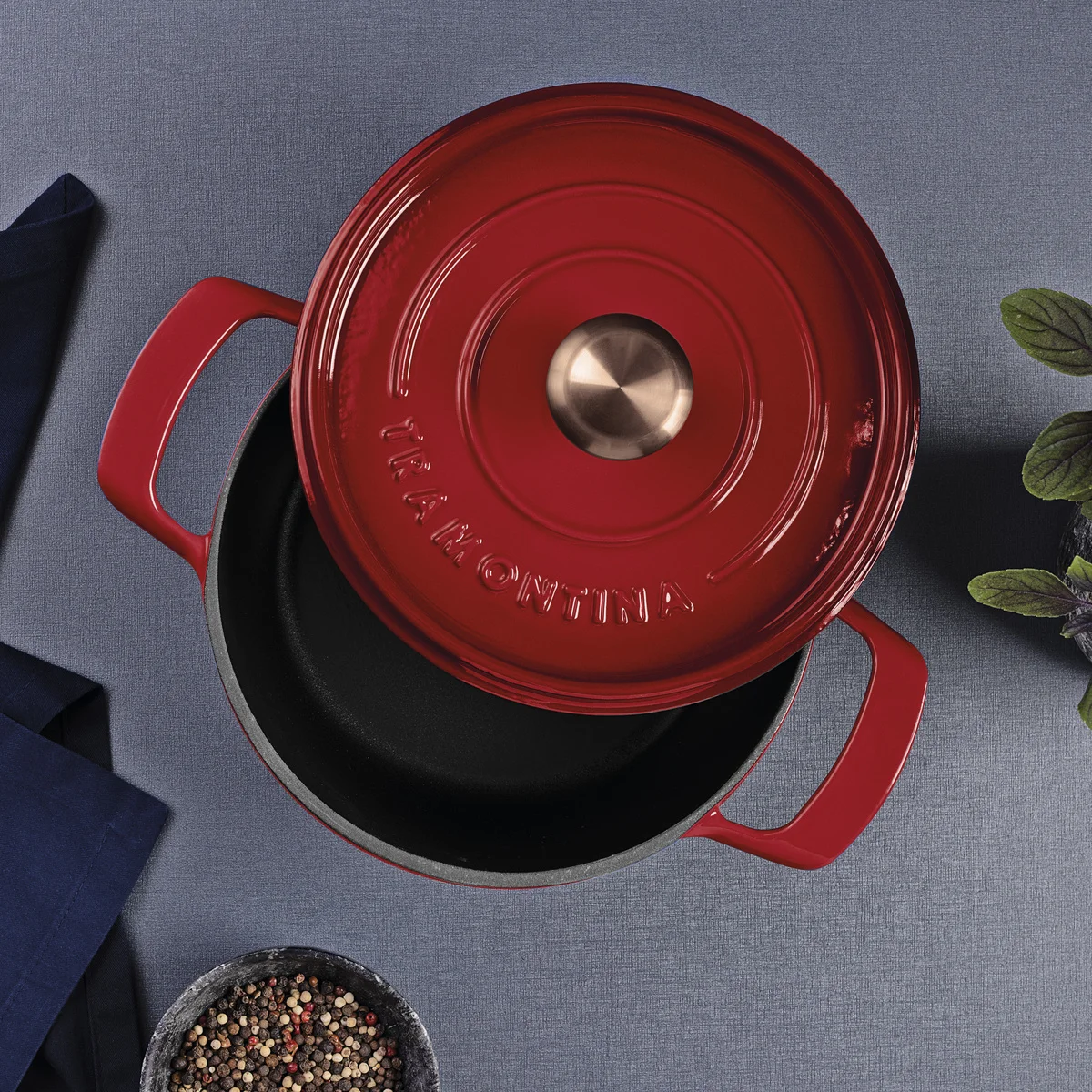 Caçarola Tramontina Ampezzo em Ferro Fundido com Revestimento Interno e Externo Esmaltado Vermelho 26 cm 5,6 L