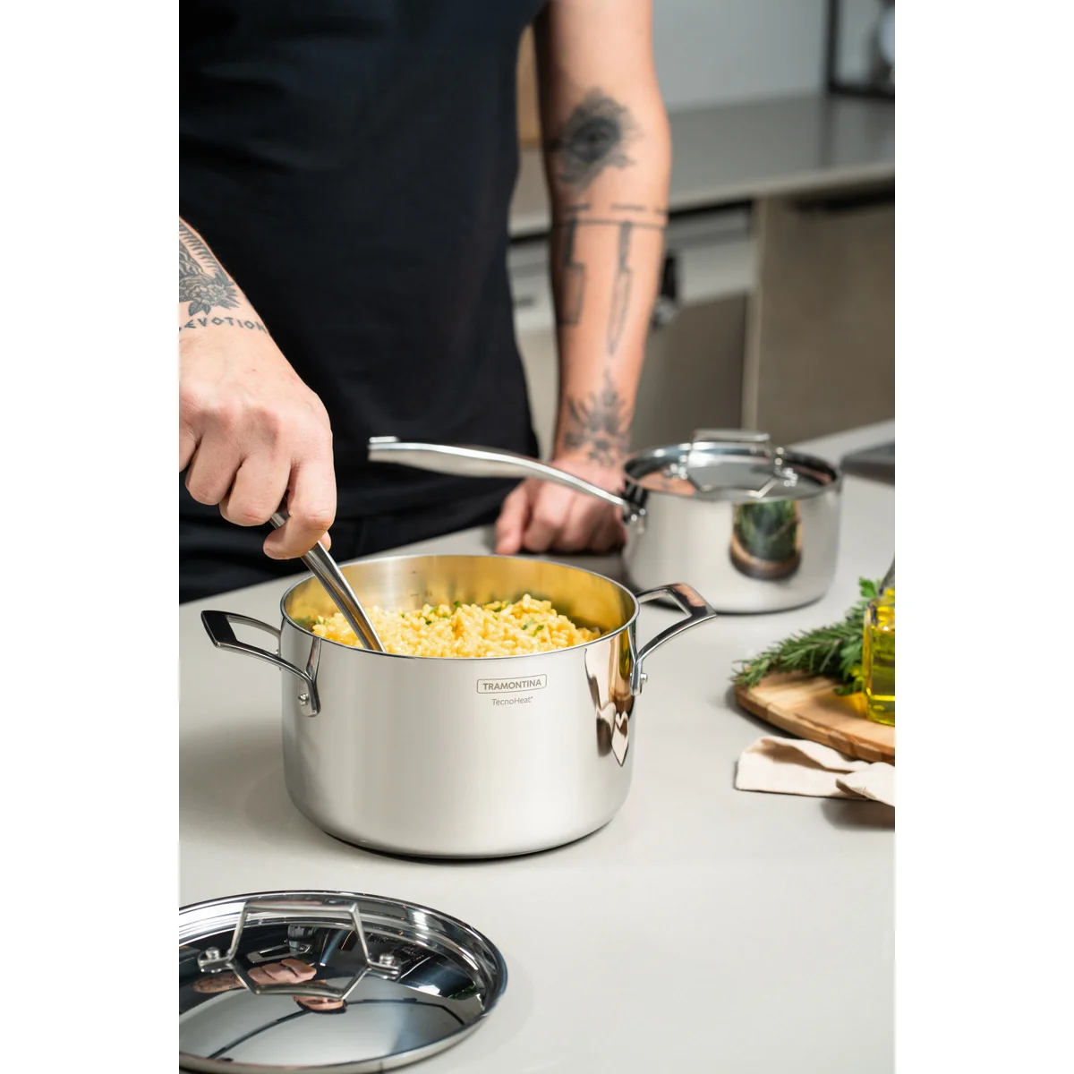Caçarola Tramontina Grano Funda em Aço Inox Corpo Triplo com Tampa e Alças 20 cm 3,8 L