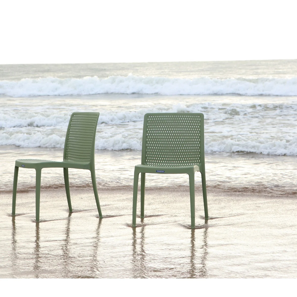 Cadeira Tramontina Summa Isabelle em Polipropileno Ocean +Clean Verde Oliva