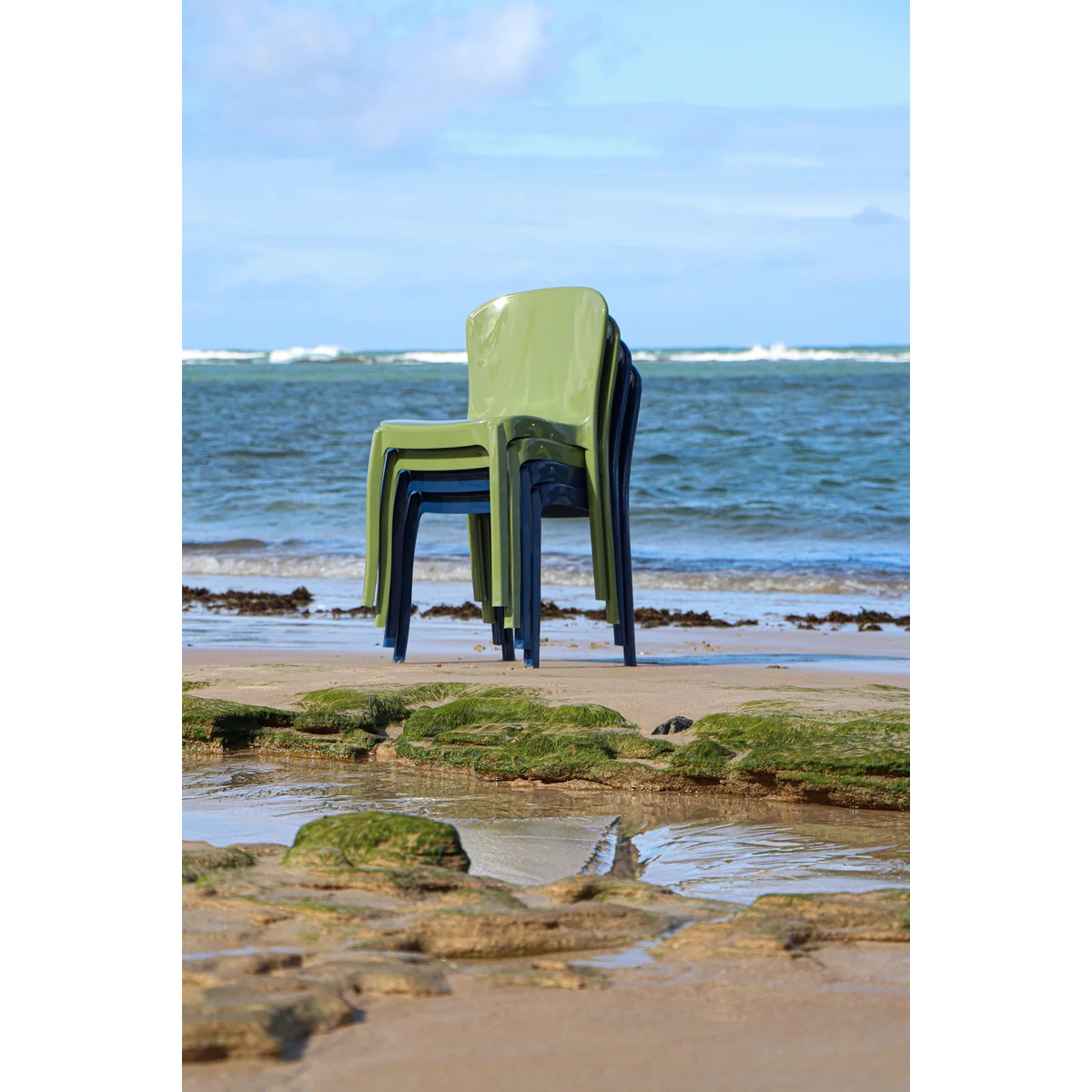 Cadeira Tramontina Summa Marina Eco em Polipropileno Oceano +Clean Azul Yale