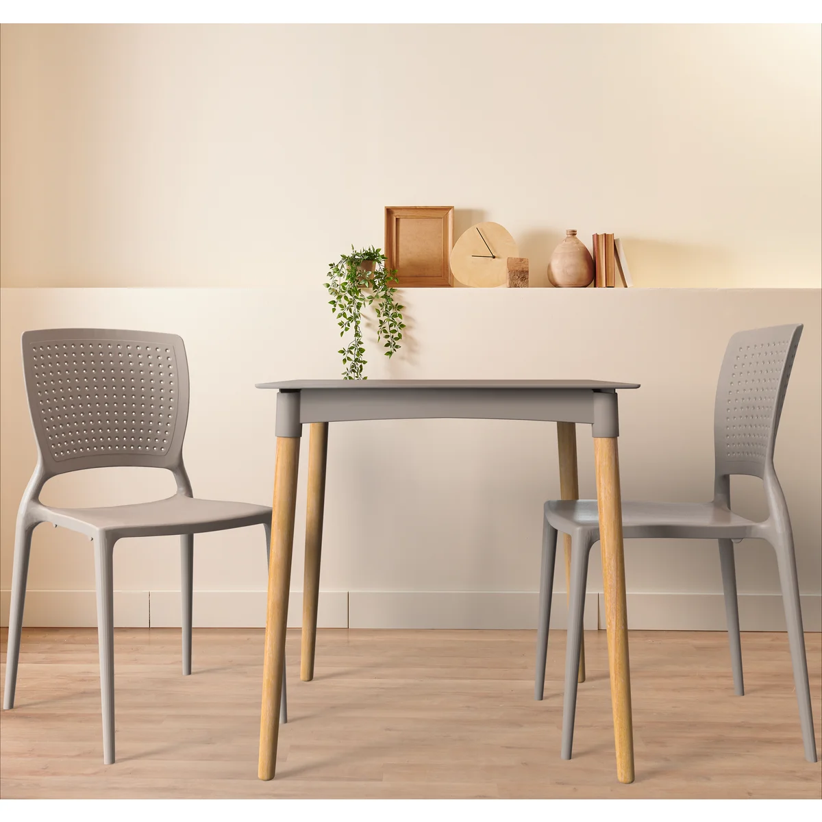 Cadeira Tramontina Summa Safira em Polipropileno e Fibra de Vidro Camurça