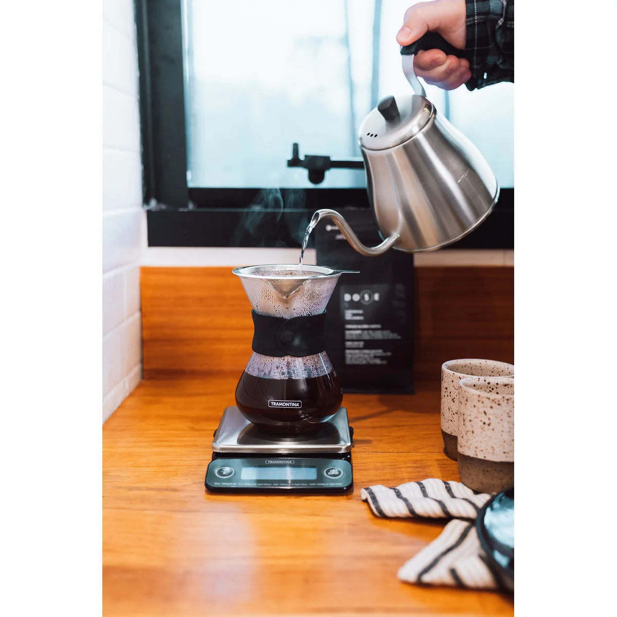 Cafeteira Tramontina com Coador de Aço Inox 0,40 L