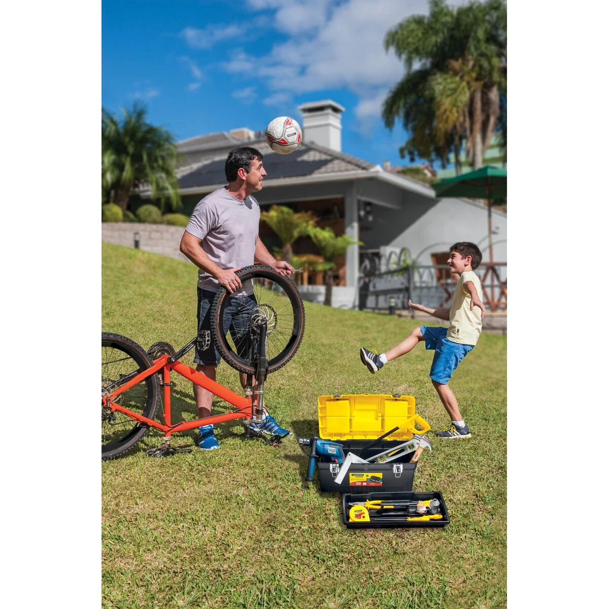 Caixa Plástica para Ferramentas 20" Tramontina MASTER com Bandeja Removível e Travas Metálicas
