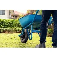 Carrinho de Mão Tramontina com Caçamba Rasa Plástica Azul 50 L, Braço Metálico e Pneu com Câmara