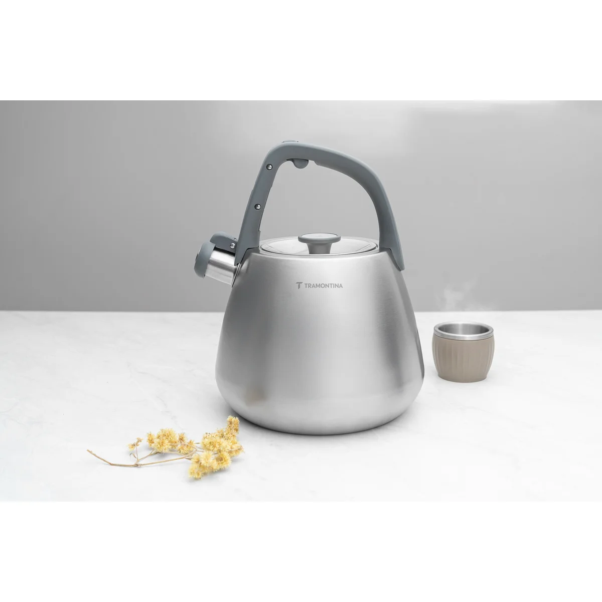 Chaleira Tramontina em Aço Inox com Apito e Cabo de Nylon 4 L