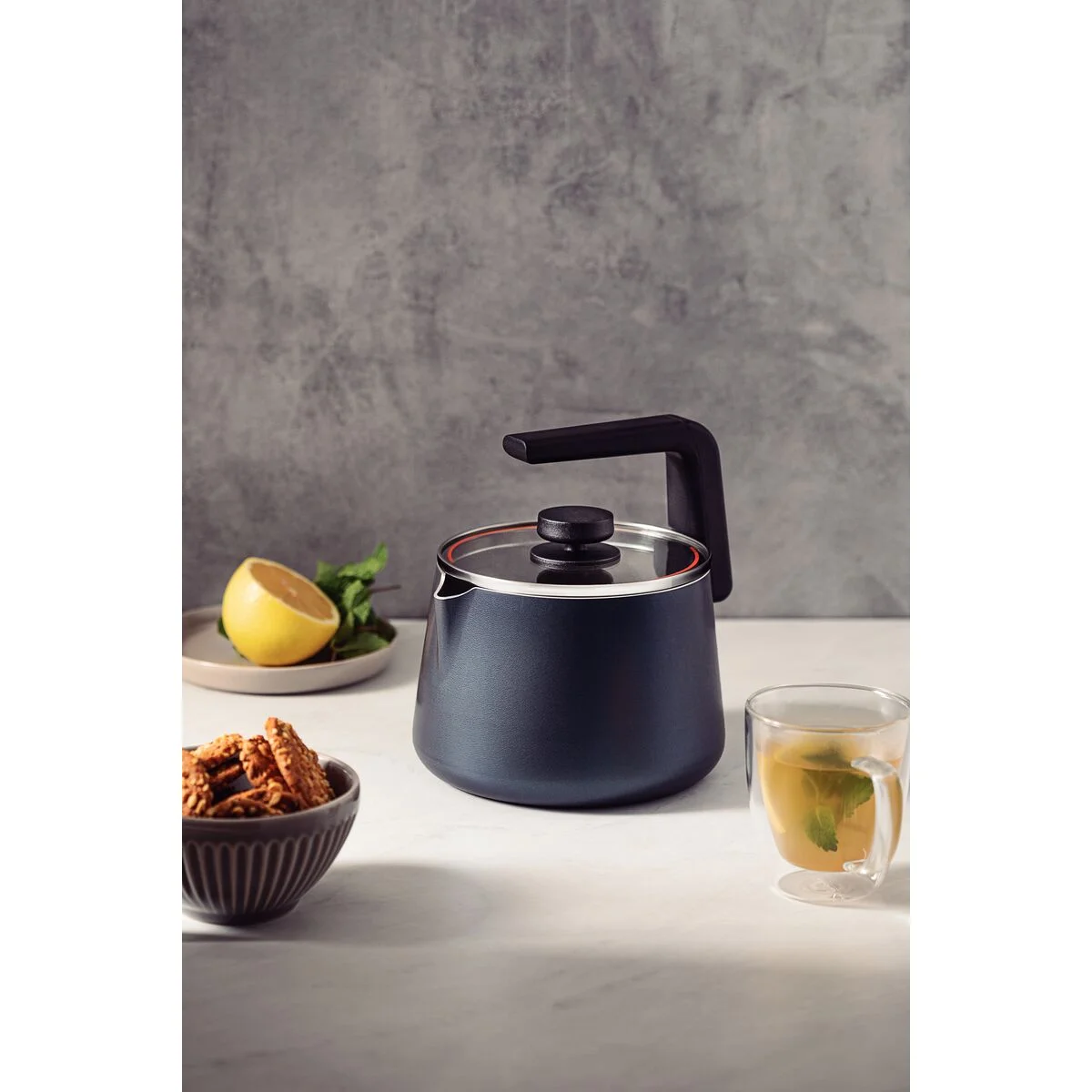 Chaleira Tramontina em Alumínio com Revestimento Interno e Externo Antiaderente Starflon Max Azul Marinho 2,3 L