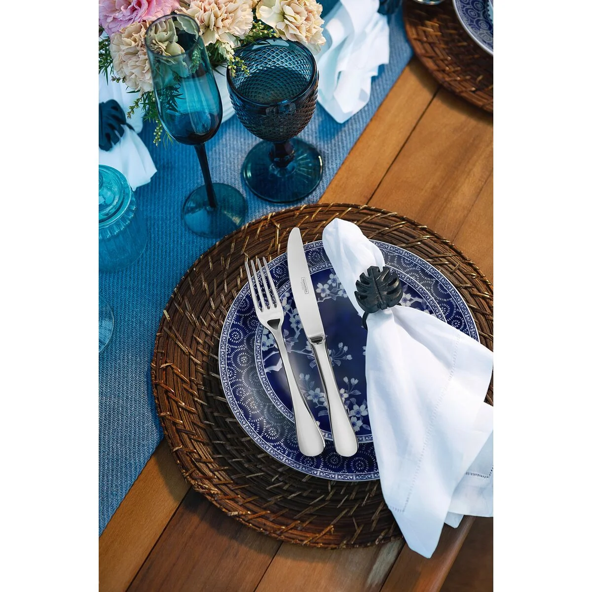 Colher de Mesa Tramontina Classic em Aço Inox com Acabamento Alto Brilho