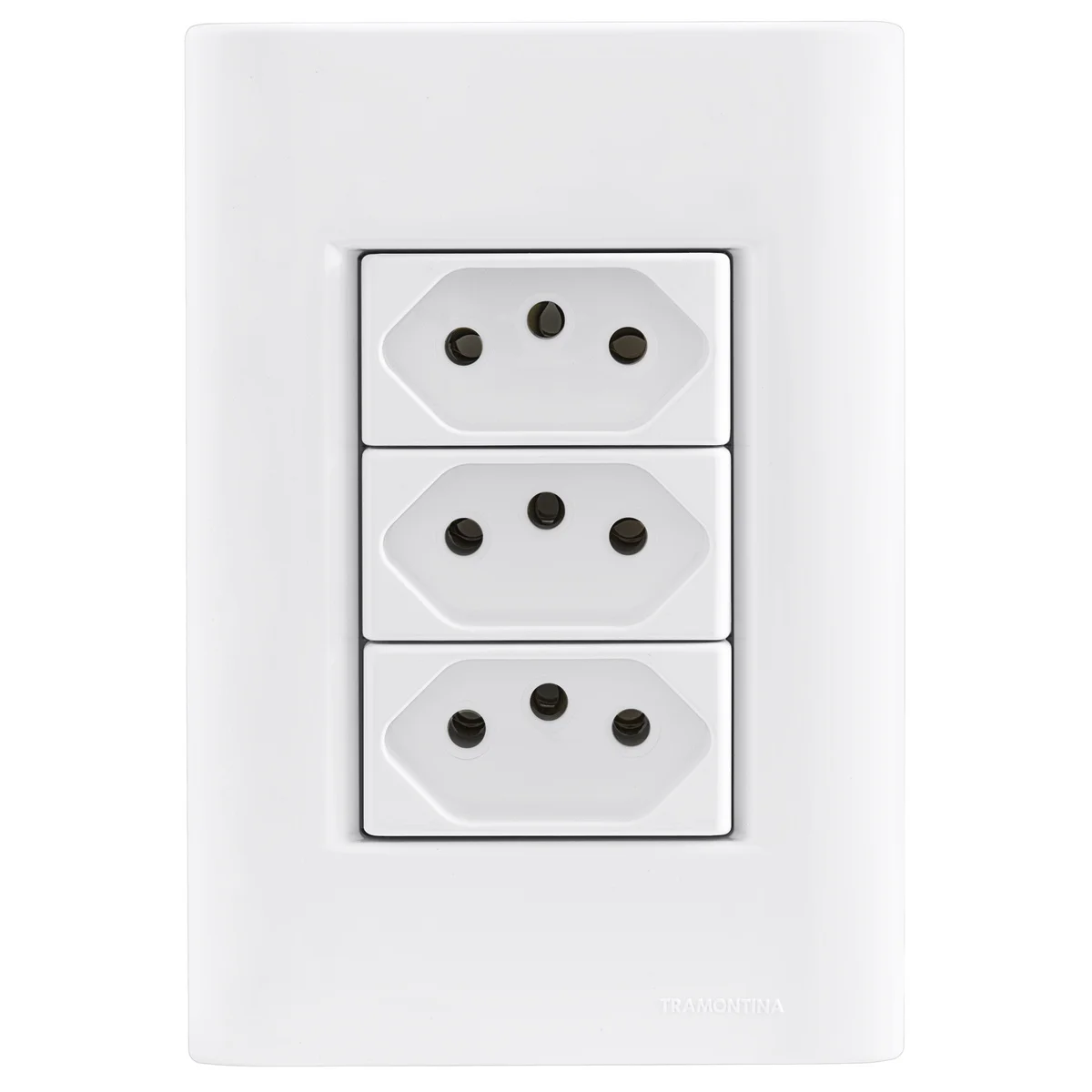 Conjunto 4x2 com 3 Tomadas 2P+T 10 A 250 V Tramontina Giz Branco