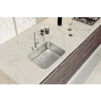 Cuba de Embutir Tramontina Dora 50 BL R6 em Aço Inox Escovado com Válvula e escape 50x40 cm