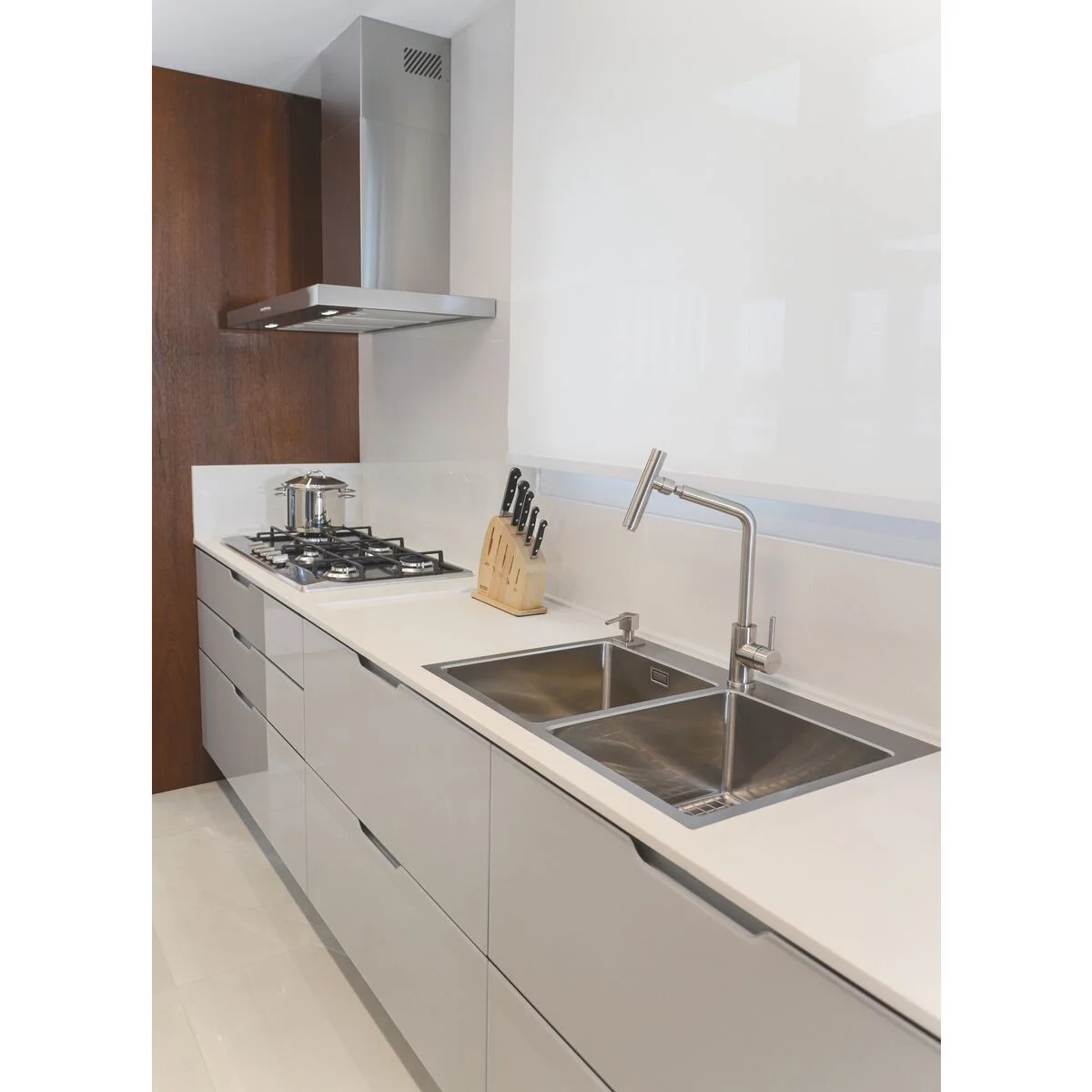 Cuba de Sobrepor Tramontina Design Collection Quadrum Flush em Aço Inox com Acabamento Acetinado 77x51 cm com 2 Cubas