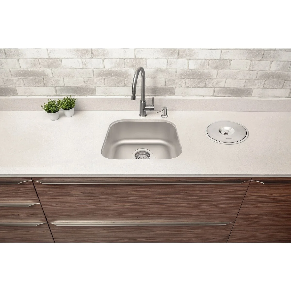 Cuba de embutir Tramontina Lavínia 40 BL em Aço Inox Escovado 40x34 cm com válvula de 4 1/2"