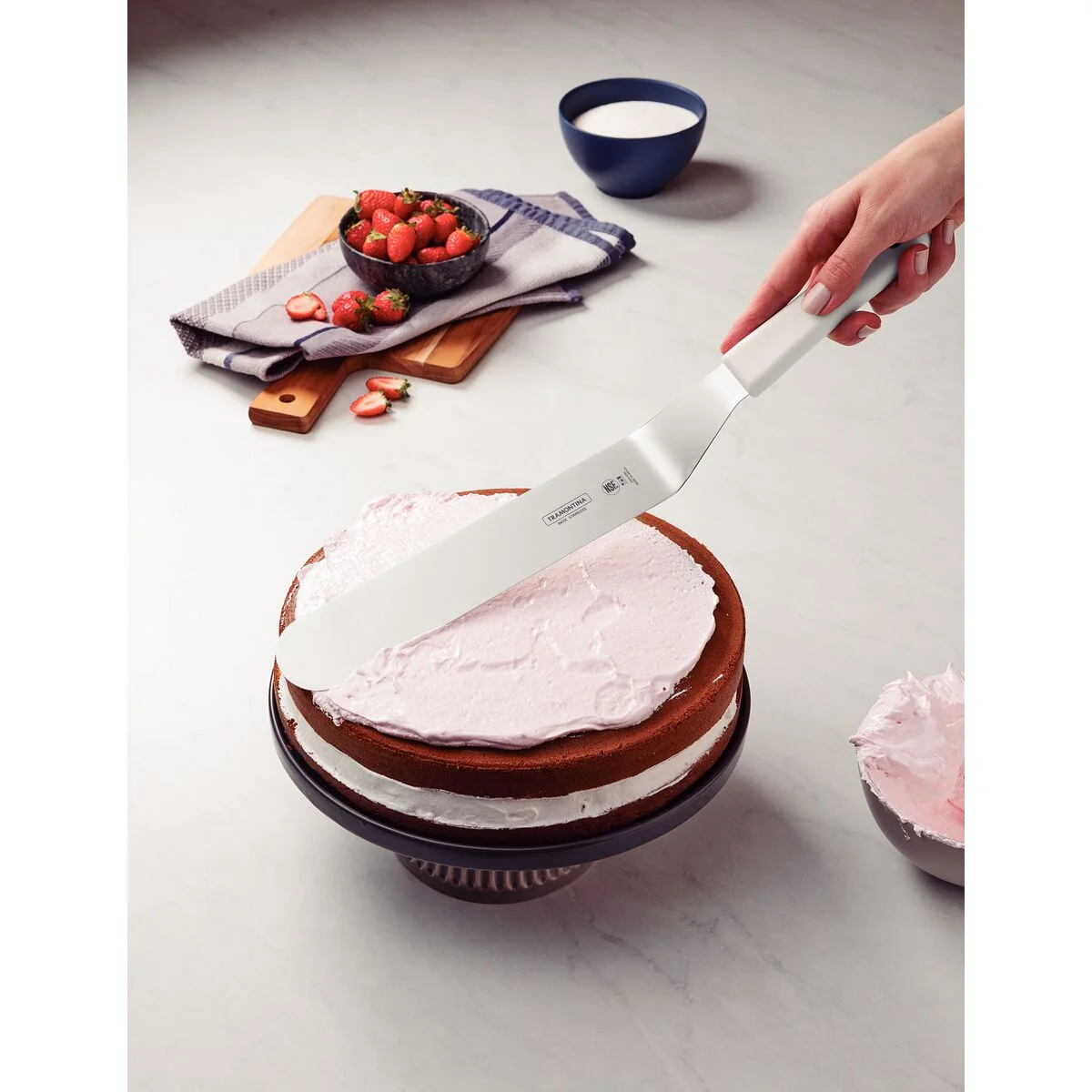 Espátula para Confeiteiro Tramontina Profissional Master com Lâmina de Aço Inox e Cabo em Polipropileno Branco 12"