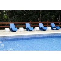 Espreguiçadeira Chaise Tramontina Octo ECO em Polietileno I''m Green Mariner Com Furo