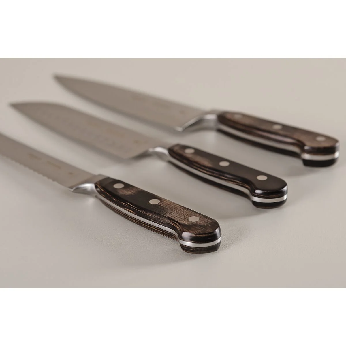 Faca Chef Tramontina Century Wood com Lâmina em Aço Inox e Cabo de Madeira Tratada Castanho 8"