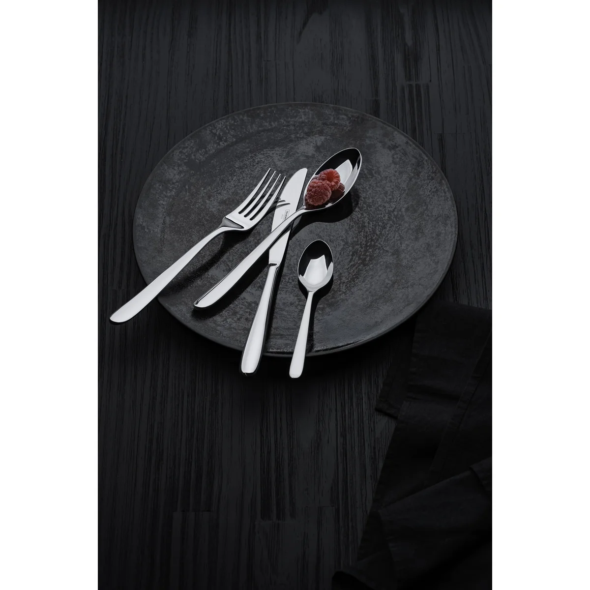 Faca de Mesa Tramontina Cannes Forjada em Aço Inox com Acabamento Alto Brilho