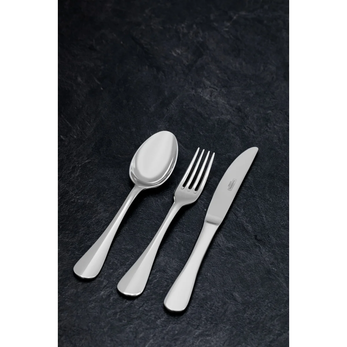 Faqueiro Tramontina Classic em Aço Inox com Facas de Mesa Forjadas Acabamento Brilho e Estojo de Madeira 76 Peças