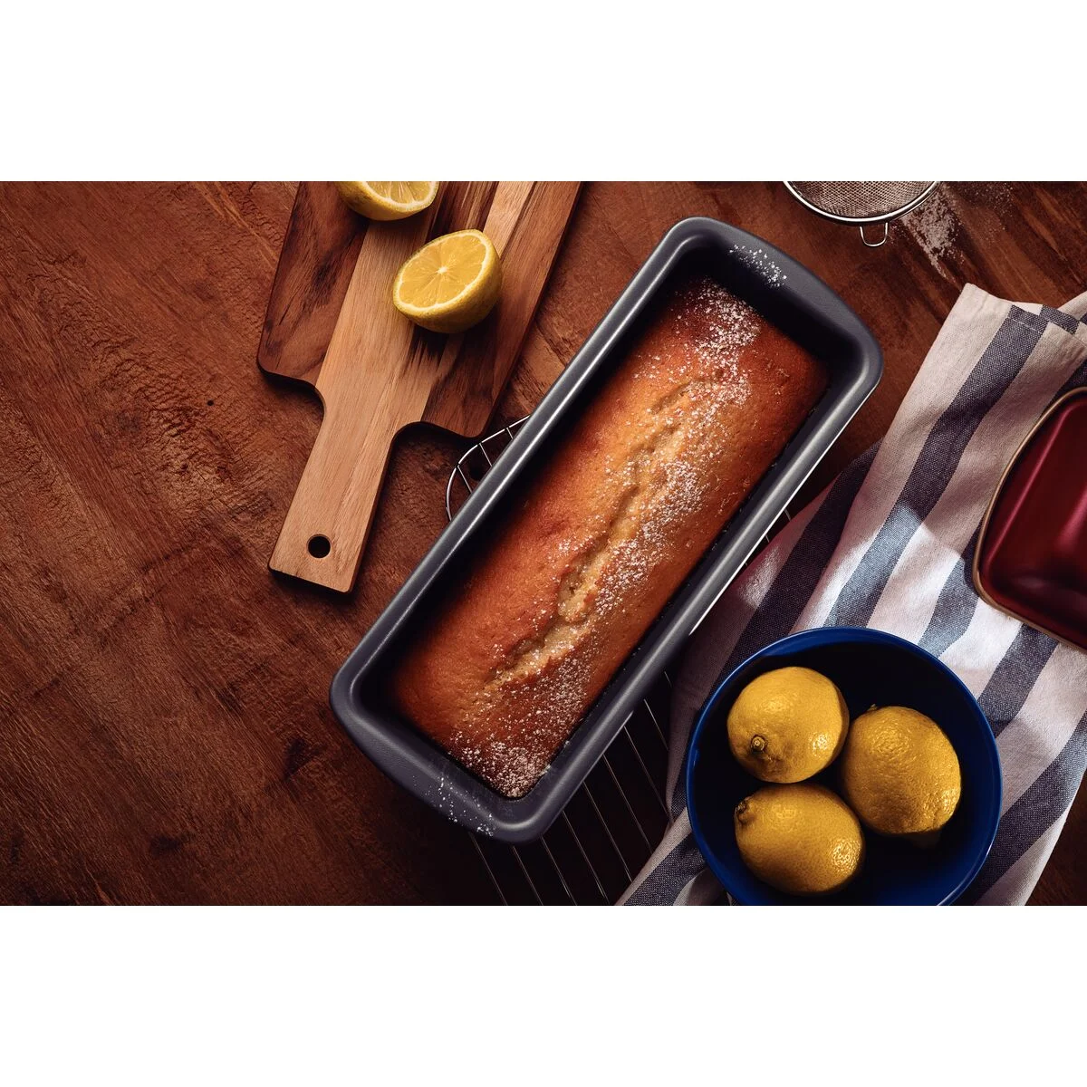 Forma para Pão e Bolo Tramontina Brasil em Alumínio com Revestimento Antiaderente Starflon Max Grafite 22 cm 1,2 L