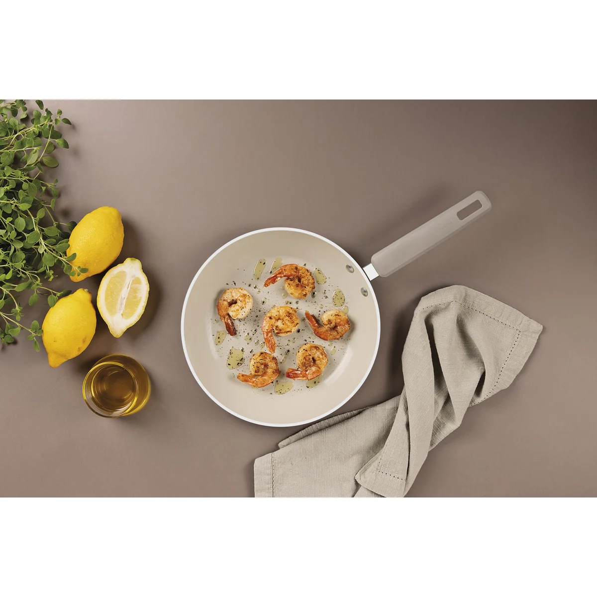 Frigideira Tramontina Veronese em Alumínio Reciclado com Revestimento Interno Cerâmico e Externo Siliconado Bege Mineral 24 cm 1,2 L