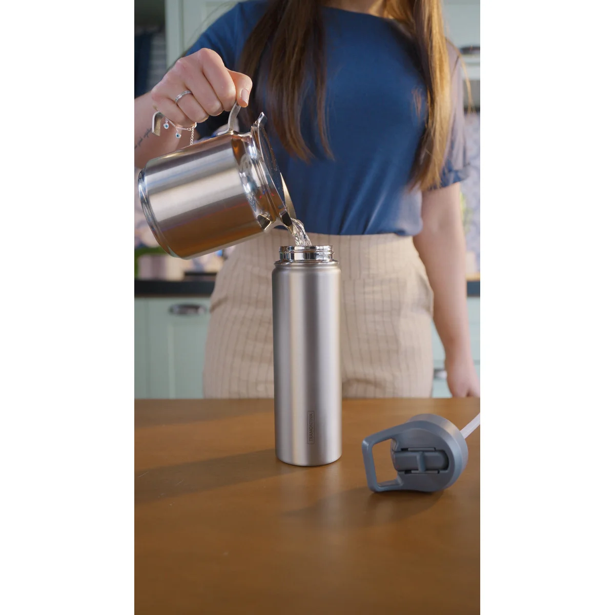 Garrafa Térmica Tramontina 650 ml Inox com Canudo