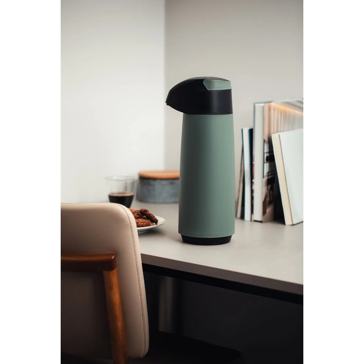 Garrafa Térmica Tramontina Exata em Plástico Verde com Ampola de Vidro 1,8 L