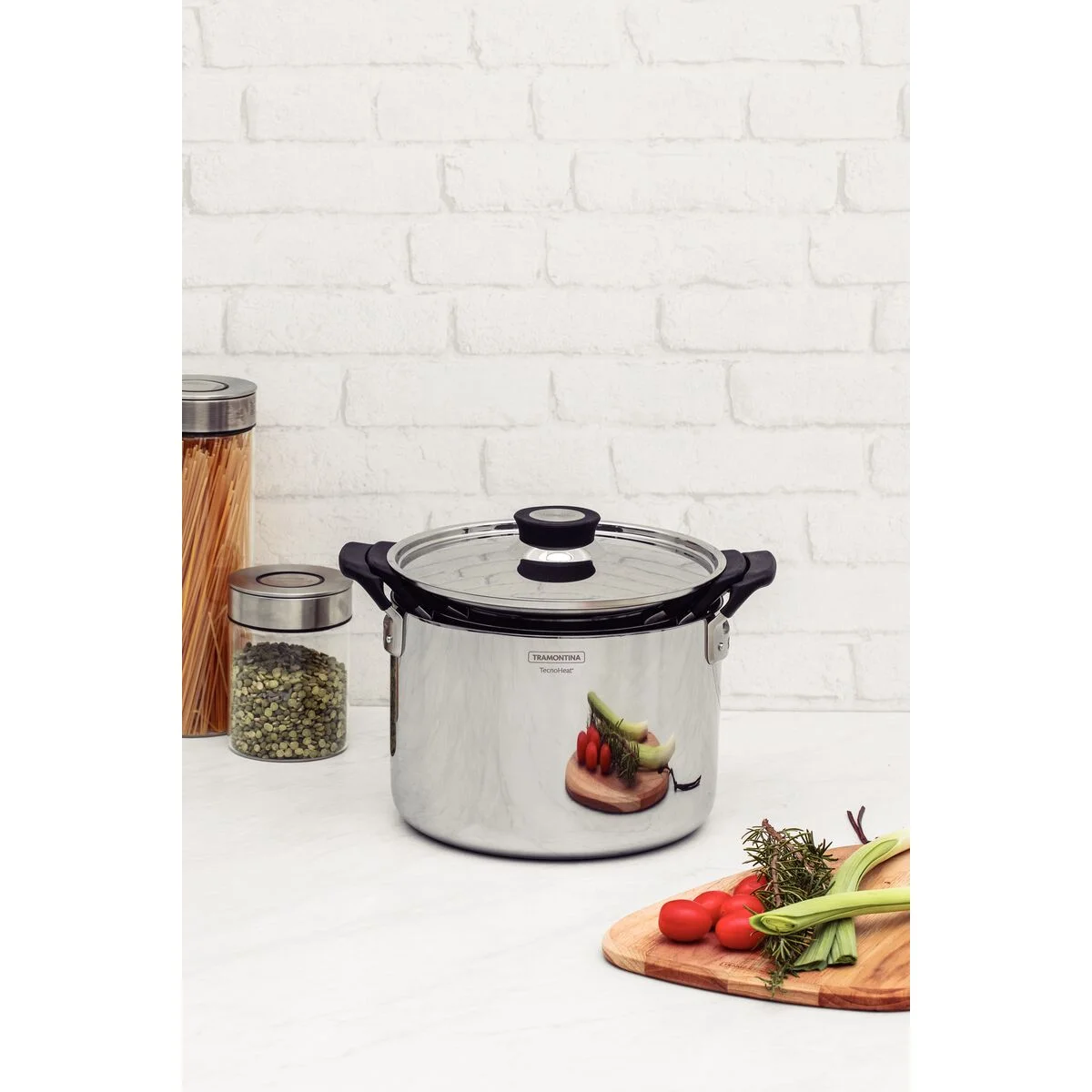 Jogo de Panelas Tramontina Grano Compact em Aço Inox com Corpo Triplo e Alças com Revestimento em Silicone Preto 3 Peças