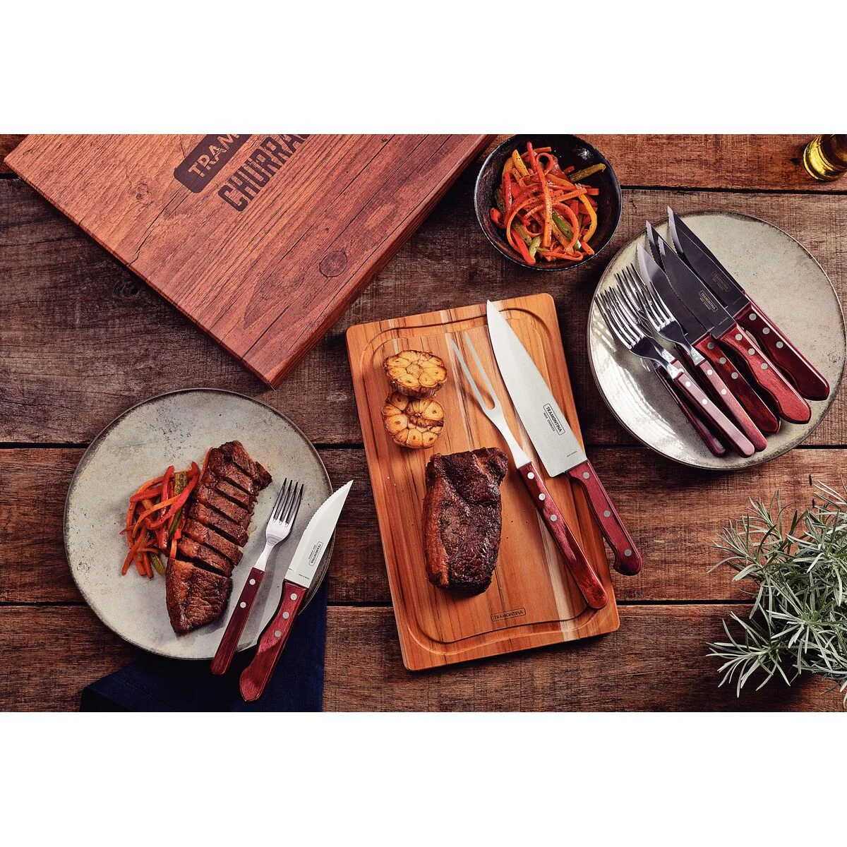 Kit para Churrasco Tramontina com Lâminas em Aço Inox e Cabos em Madeira Polywood Vermelho com Caixa de Papelão 15 Peças