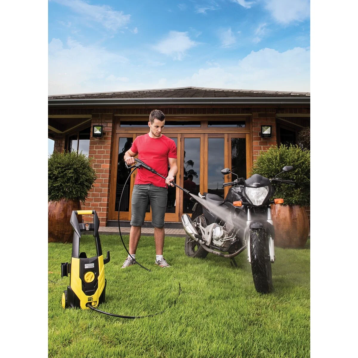 Lavadora de Alta Pressão 1400 W Tramontina MASTER para Uso Eventual com Mangueira Alta Pressão 3 m Jato Regulável 1600 psi 127 V