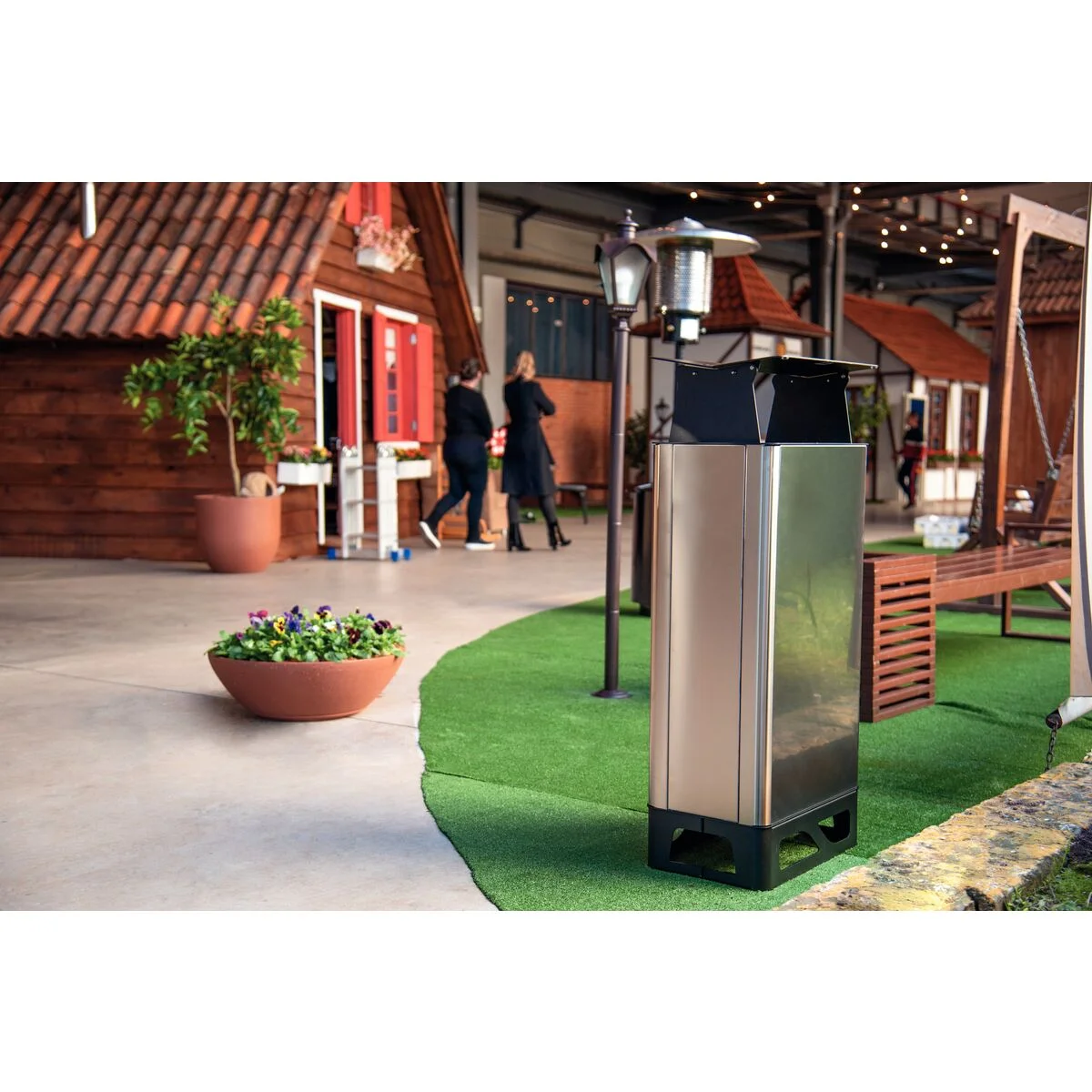 Lixeira Tramontina Modena em Aço Inox com Acabamento Acetinado 80 L