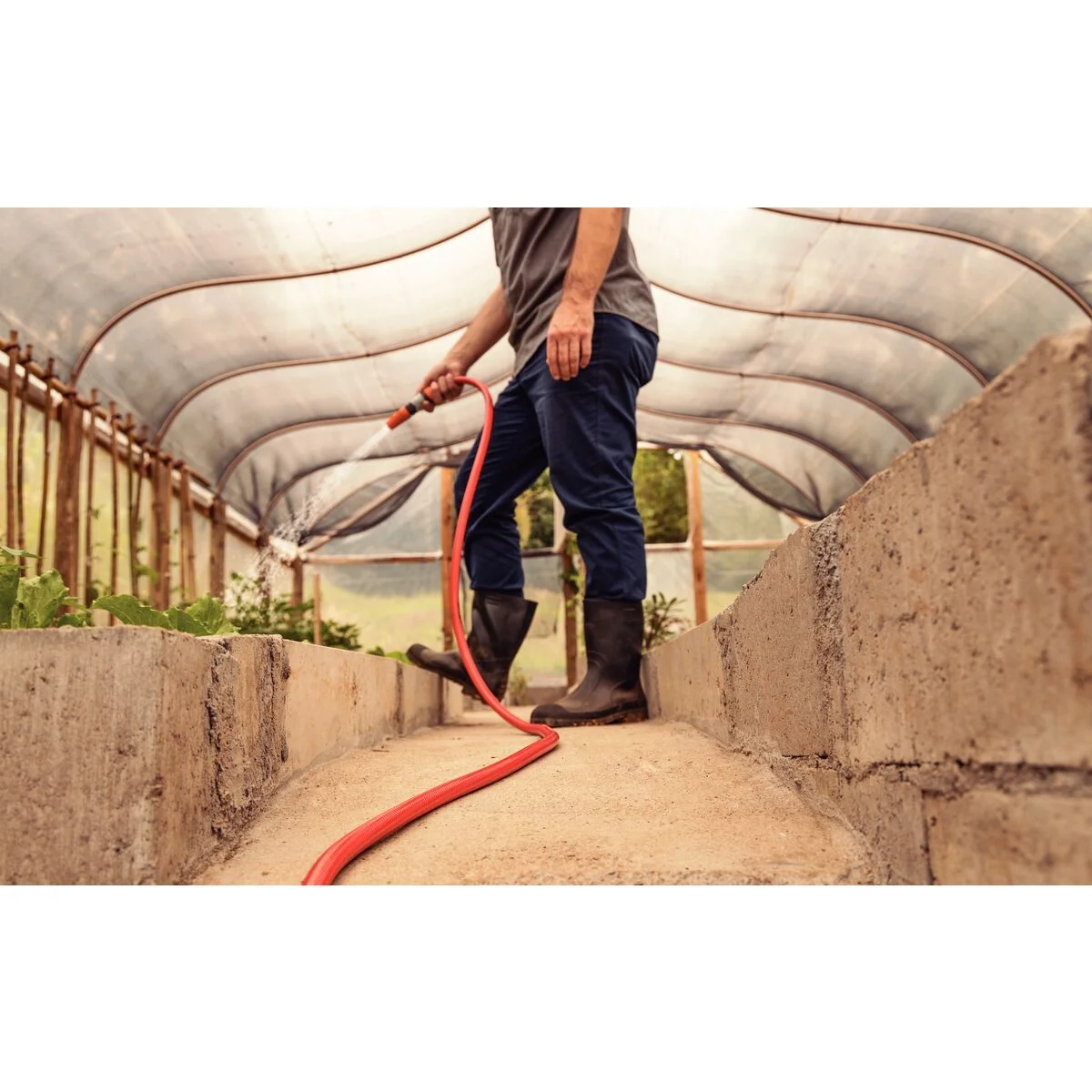 Mangueira Antitorção Multi ATS 1/2" Tramontina para Jardim em PVC 3 Camadas 20 m com Engates Rápidos e Esguicho