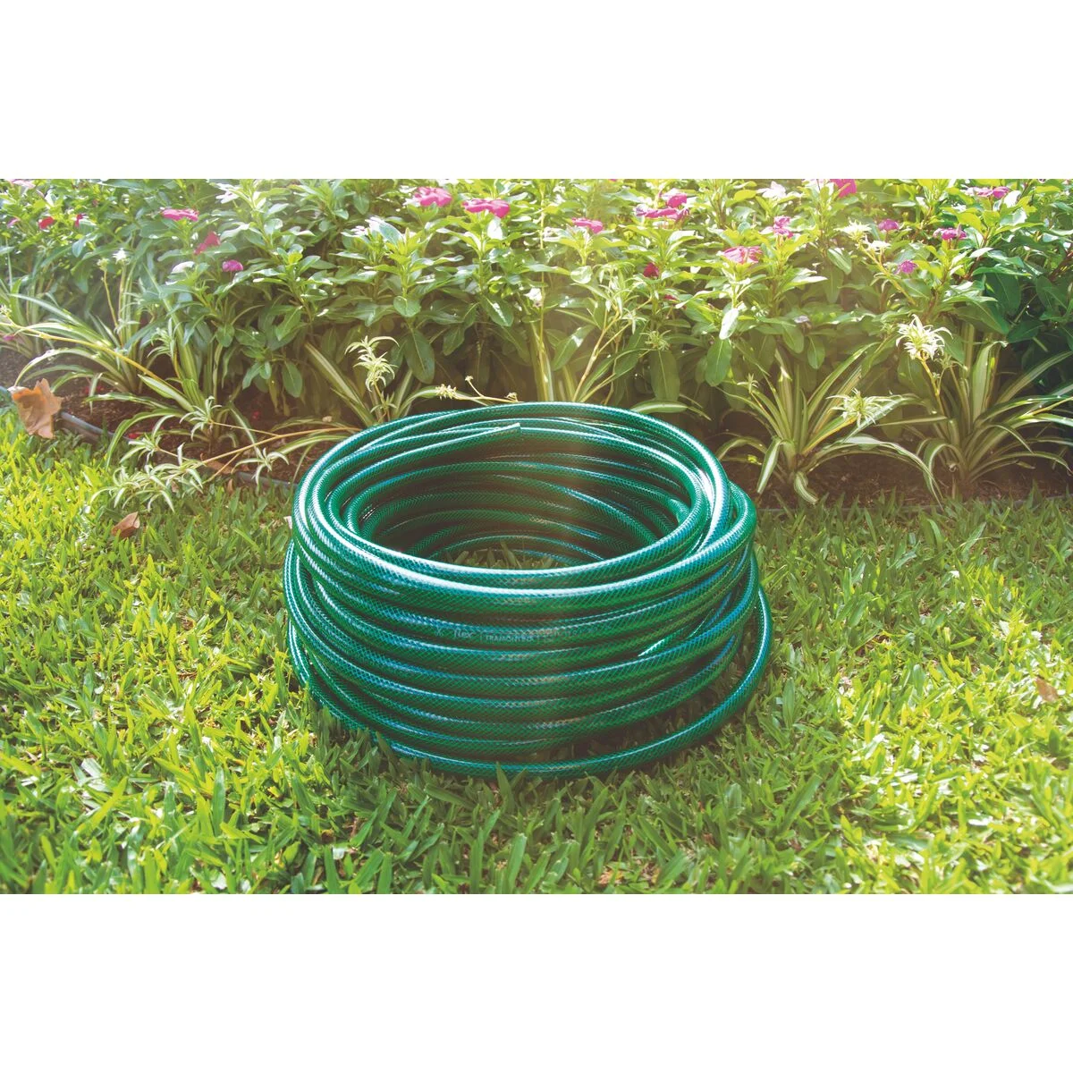 Mangueira Flex para Jardim Tramontina Verde em PVC 3 Camadas 50 m