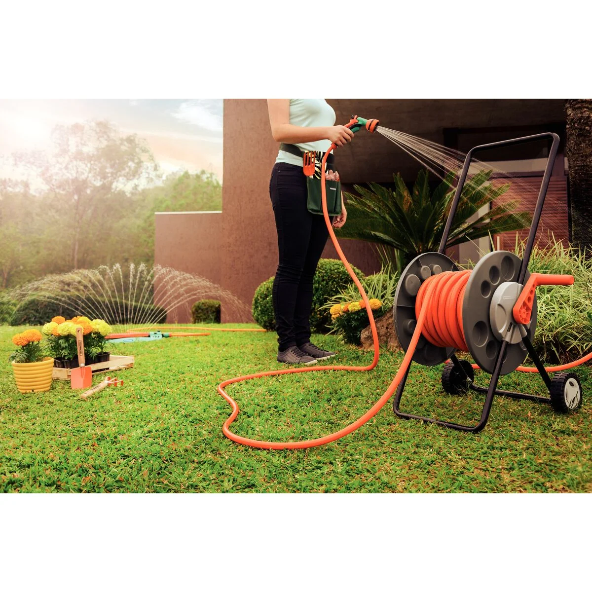 Mangueira Multi 3/4" Tramontina Laranja em PVC 3 Camadas 100 m