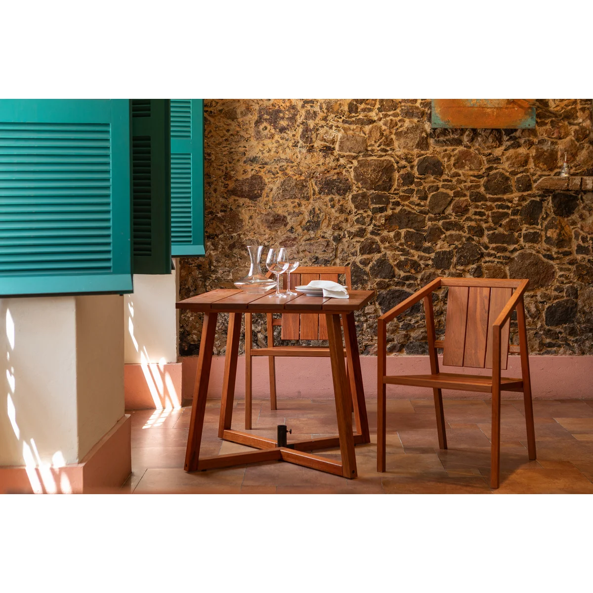 Mesa Quadrada Tramontina Lanati em Madeira Jatobá FSC
