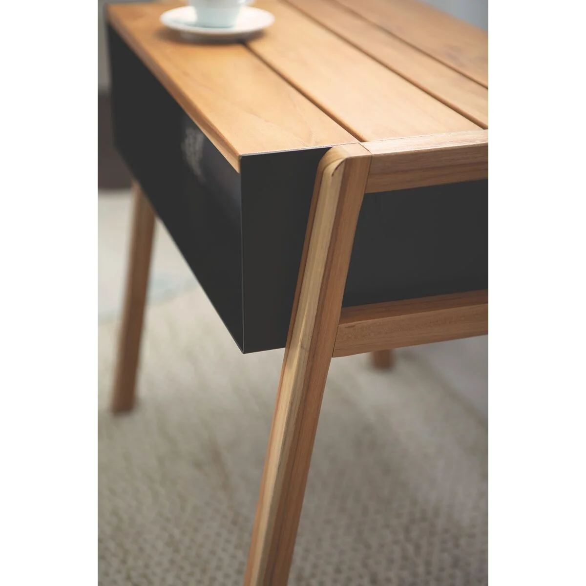 Mesa de Apoio Multiuso Tramontina Verona em Madeira Teca com Acabamento em Verniz Incolor