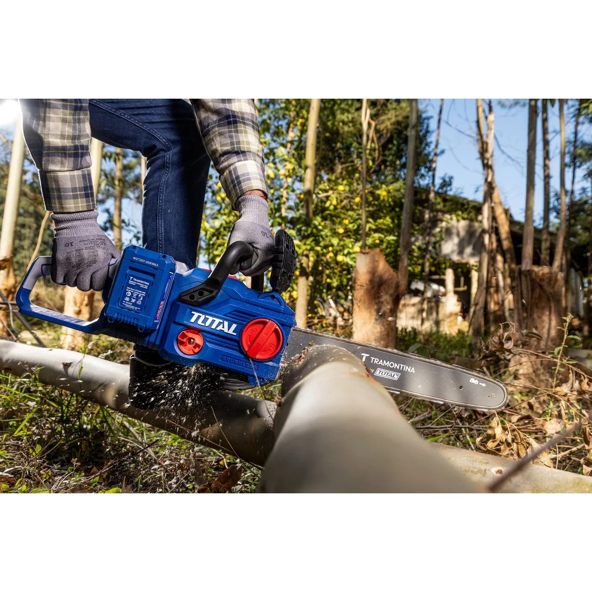 Motosserra 16" (40 cm) 40V (2x20V) Brushless Tramontina by Total - Sem Bateria e Carregador