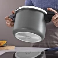 Panela de Pressão Tramontina Arizona Induction em Alumínio com Revestimento Interno e Externo em Antiaderente Starflon Max Titânio 20 cm 4,5 L