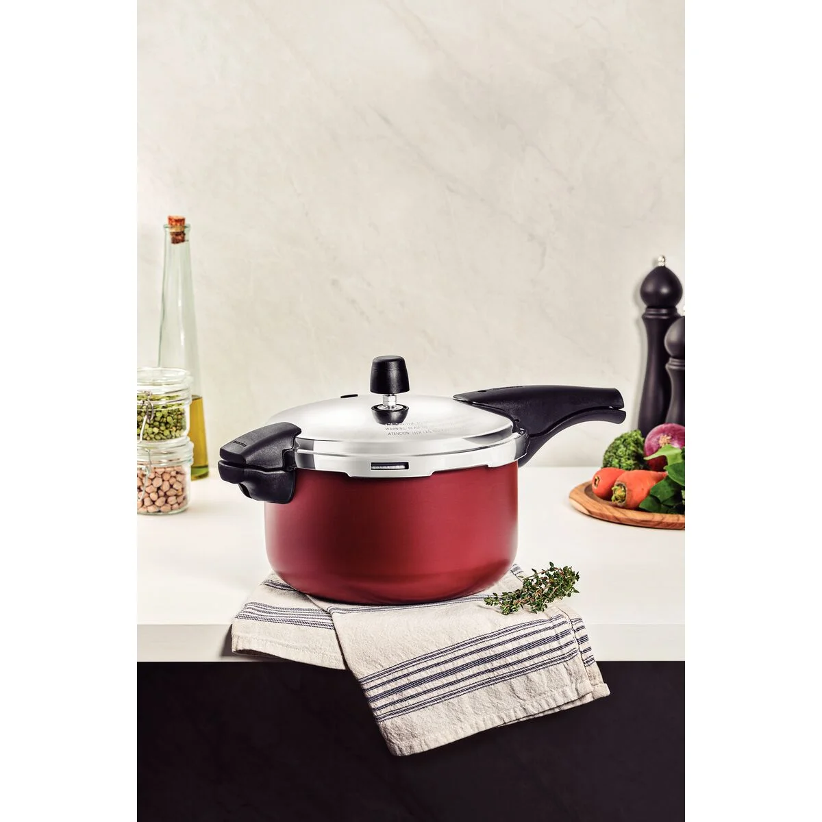Panela de Pressão Tramontina Vancouver em Alumínio com Revestimento Interno e Externo Antiaderente Starflon Max Vermelho 24 cm 6 L