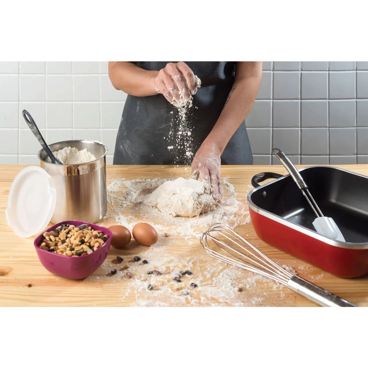 Pote Tramontina Cucina em Aço Inox para Mantimentos com Tampa Plástica 16 cm 3,4 L