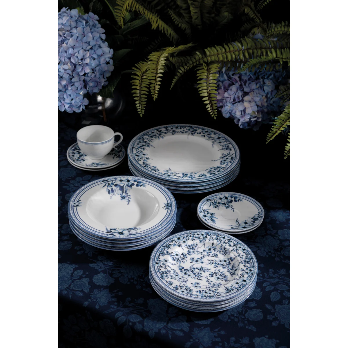 Conjunto Xícara e Pires de Chá Tramontina Azzura em Porcelana Decorada 250 ml 2 Peças