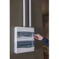 Quadro de Distribuição de Sobrepor 24 DIN ou 16 NEMA Tramontina com Porta Transparente