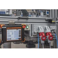 Tomada de Acoplamento Industrial 3P+T 32 A 380-415 Vca 6 H Tramontina