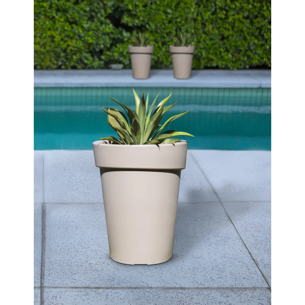 Vaso Tramontina Gipsy em Polietileno Concreto 90 cm